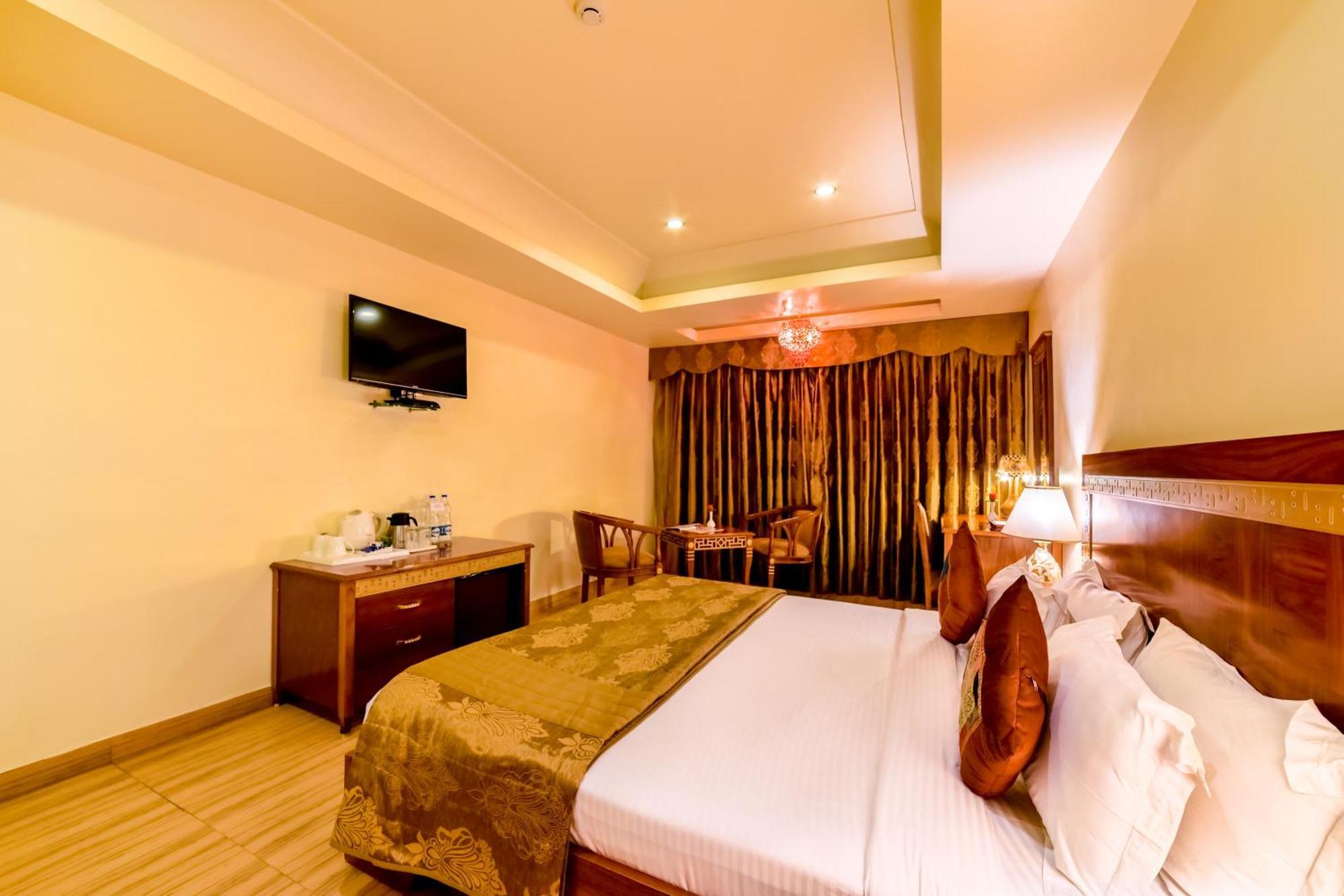 Chokhi Dhani The Palace Hotel ไจซัลเมอร์ ภายนอก รูปภาพ