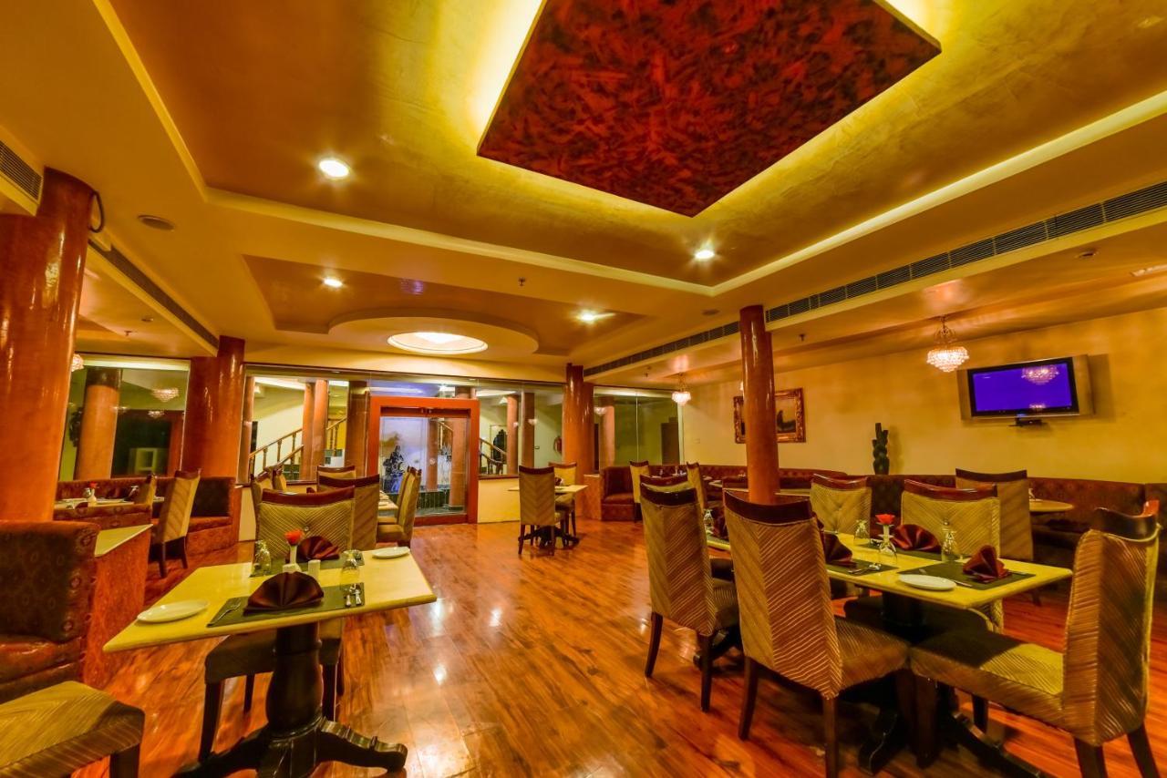 Chokhi Dhani The Palace Hotel ไจซัลเมอร์ ภายนอก รูปภาพ