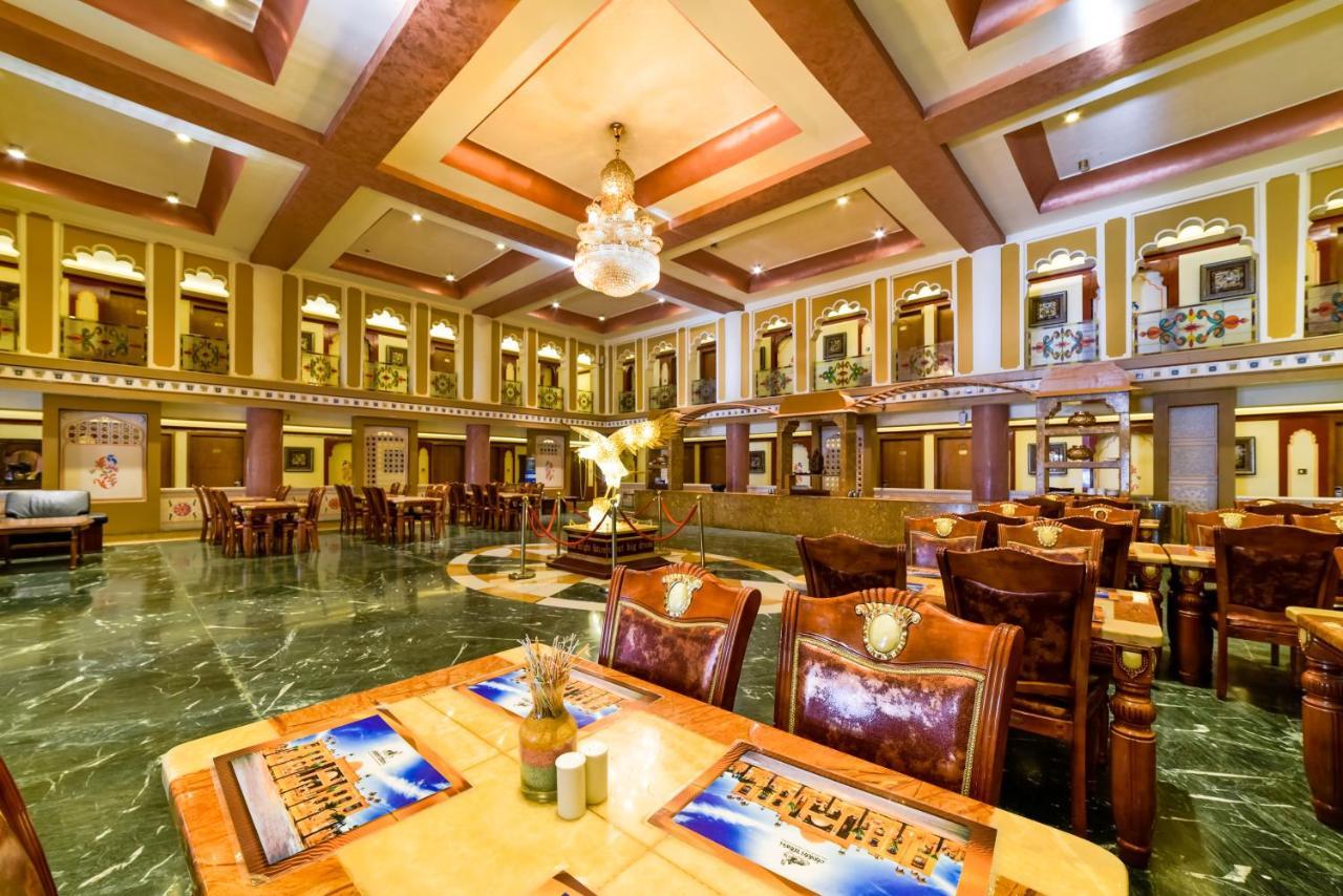 Chokhi Dhani The Palace Hotel ไจซัลเมอร์ ภายนอก รูปภาพ